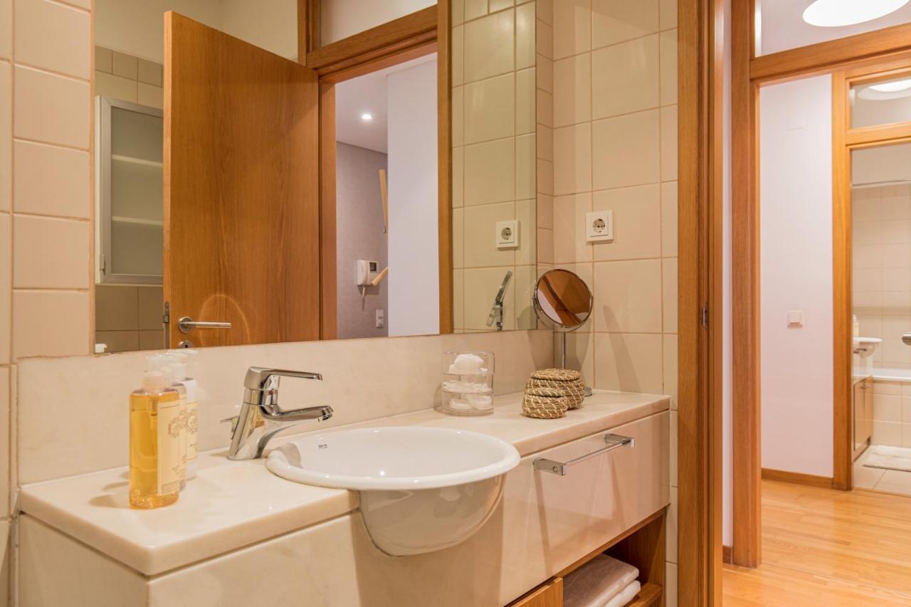 River View Apartment By Lisbon Heart ภายนอก รูปภาพ